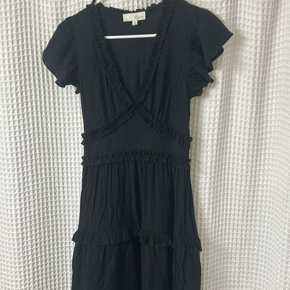 Pinch Gauzy Deep V Neck Black Tiered Short Sleeve Maxi Dress Medium - Picture 4 of 15